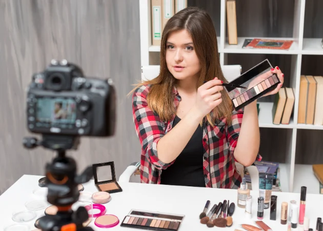 Editor’s Pick Shopnaclo